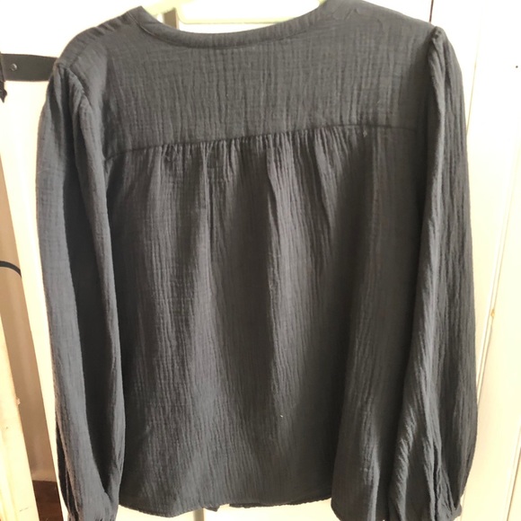 Target Universal Thread button down - Picture 3 of 3